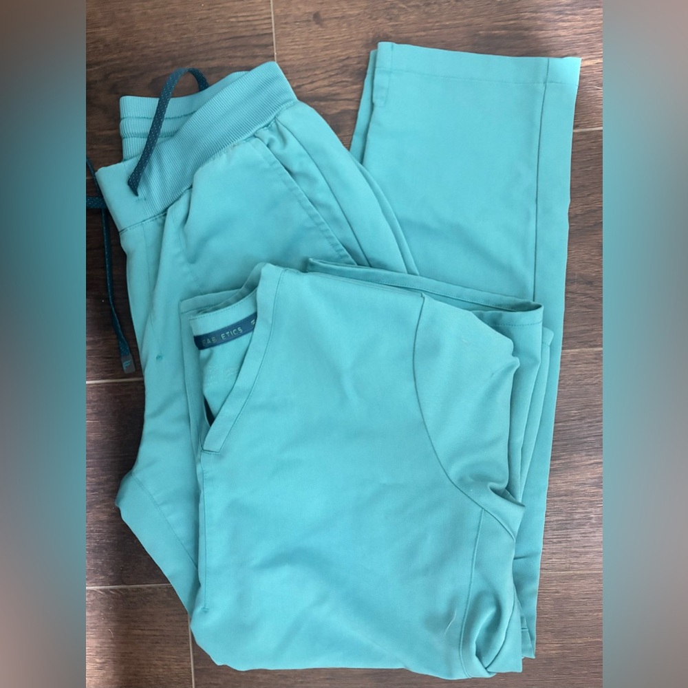 Teal Fabletics Scrub Set